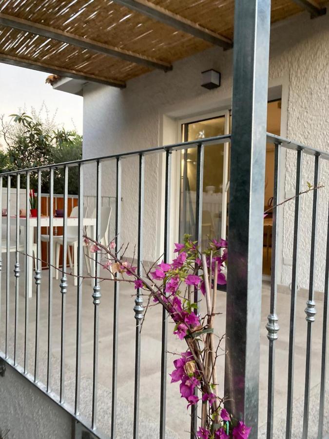 Апартаменты Casa Charme Ольбия Экстерьер фото